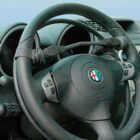 Anillo acelerador D916GV instalado debajo del volante original