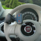 Centralita con mandos de rayos infrarrojos d1094-fr instalado en coche