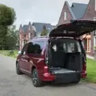Rampa plegada del Volkswagen Caddy Maxi 5 adaptado con rebaje de suelo