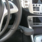 Palanca D907FV instalada en coche