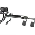 Doble mando de pedales para coche de autoescuela