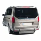 Vista trasera del Mercedes Clase 5 con rebaje de suelo