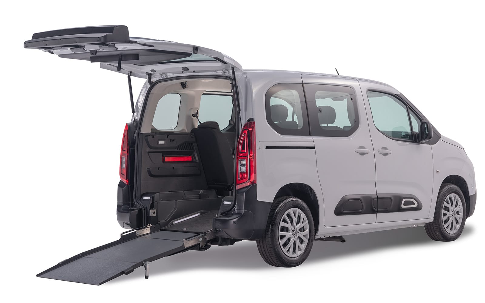 citroen-berlingo-eurotaxi-vtc-pmr-adaptada (12) Citroën Berlingo XL N1 Business PMR para EUROTAXI y VTC
