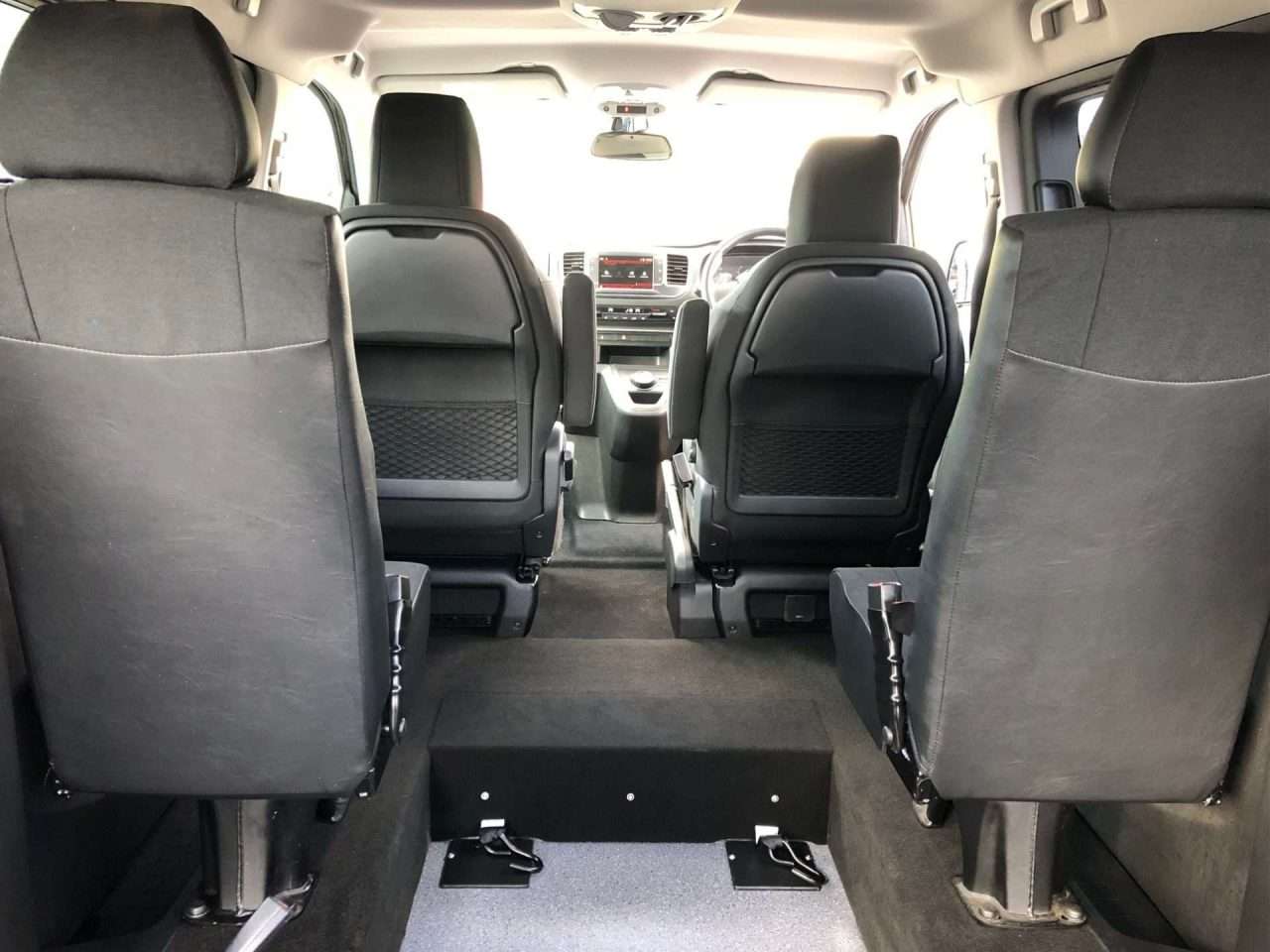 citroen-e-spacetourer-eurotaxi-vtc-pmr-adaptada (17) Citroen e-SpaceTourer Adaptada para TAXI o VTC PMR