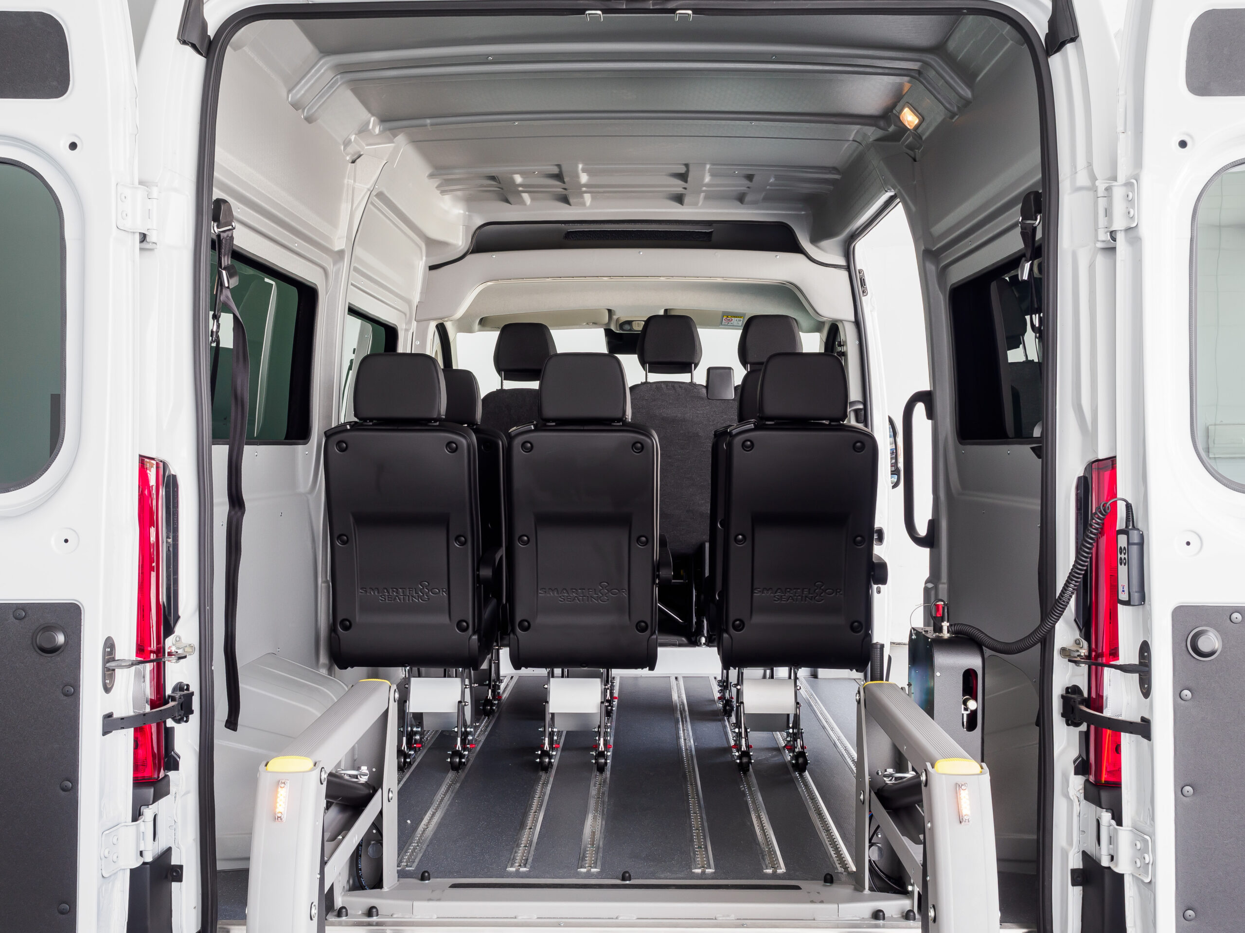 citroen-jumper-adaptada-pmr-empresas (8) Citroën Jumper PMR – Smartfloor y elevadora
