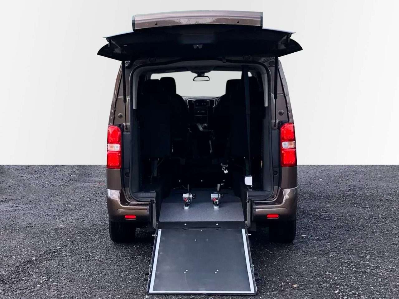 citroen-spacetourer-eurotaxi-vtc-pmr-adaptada (1) Citroen SpaceTourer Accesible para EUROTAXI o VTC PMR