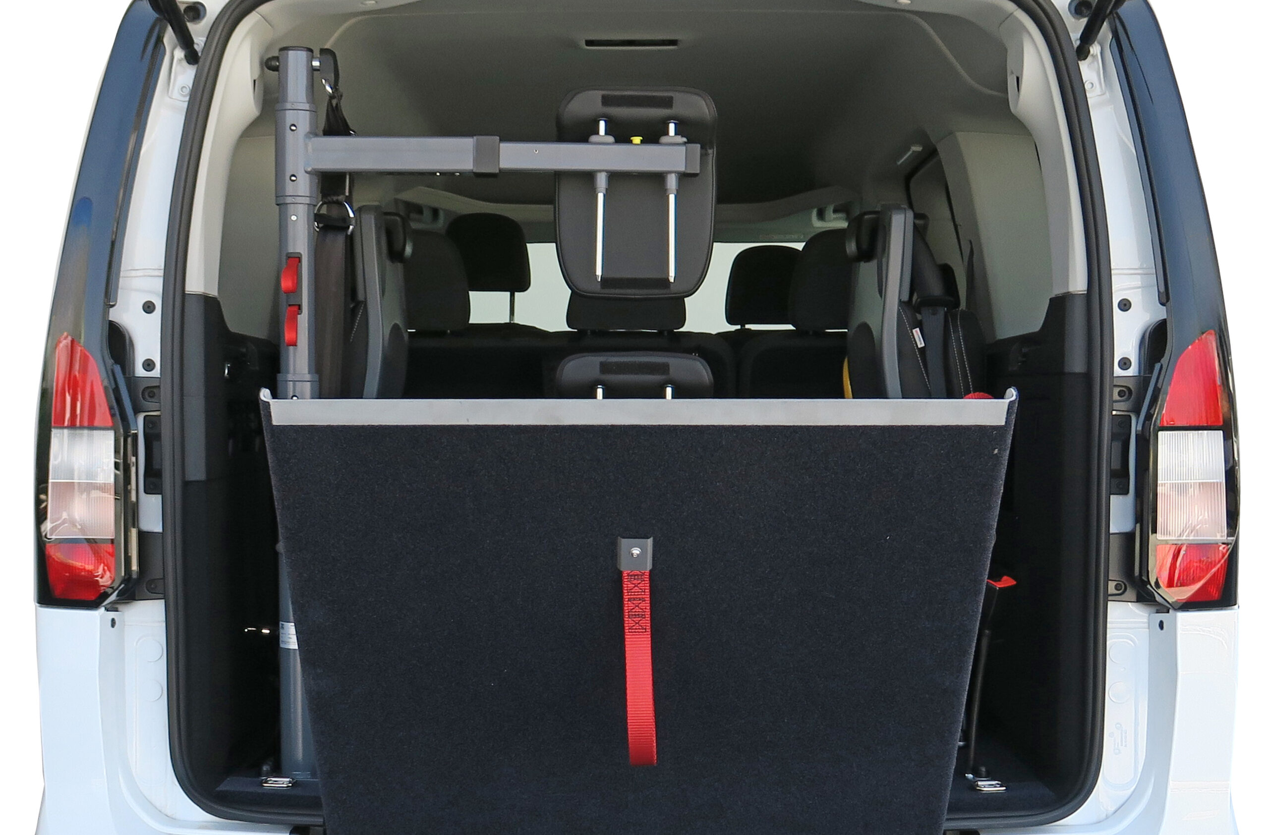 ford-grand-tourneo-eurotavi-vtc-pmr-accesible (11) Ford Grand Tourneo Accesible PMR para EUROTAXI o VTC