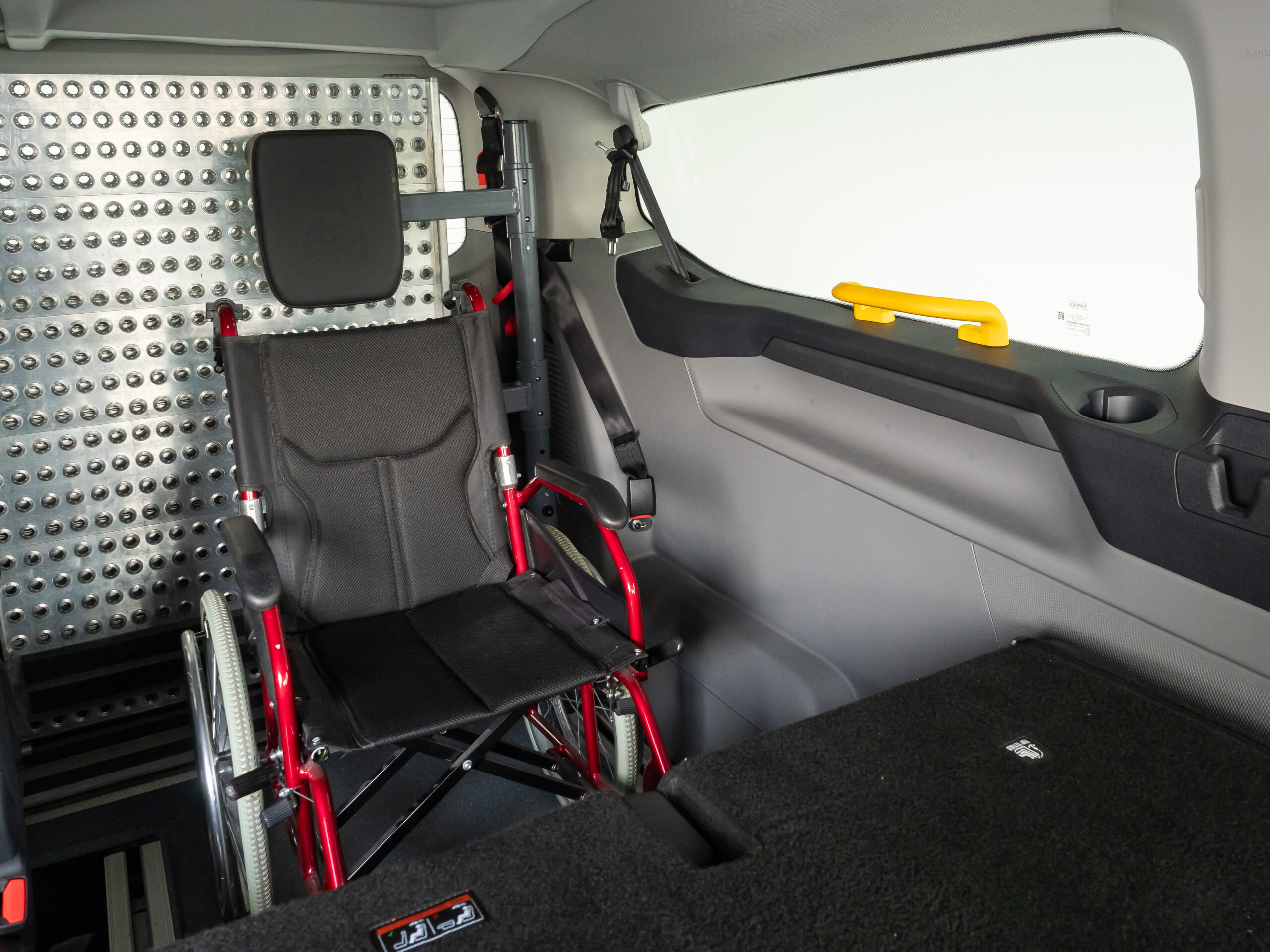OLYMPUS DIGITAL CAMERA Ford Tourneo Custom adaptado para TAXI - VTC accesible PMR