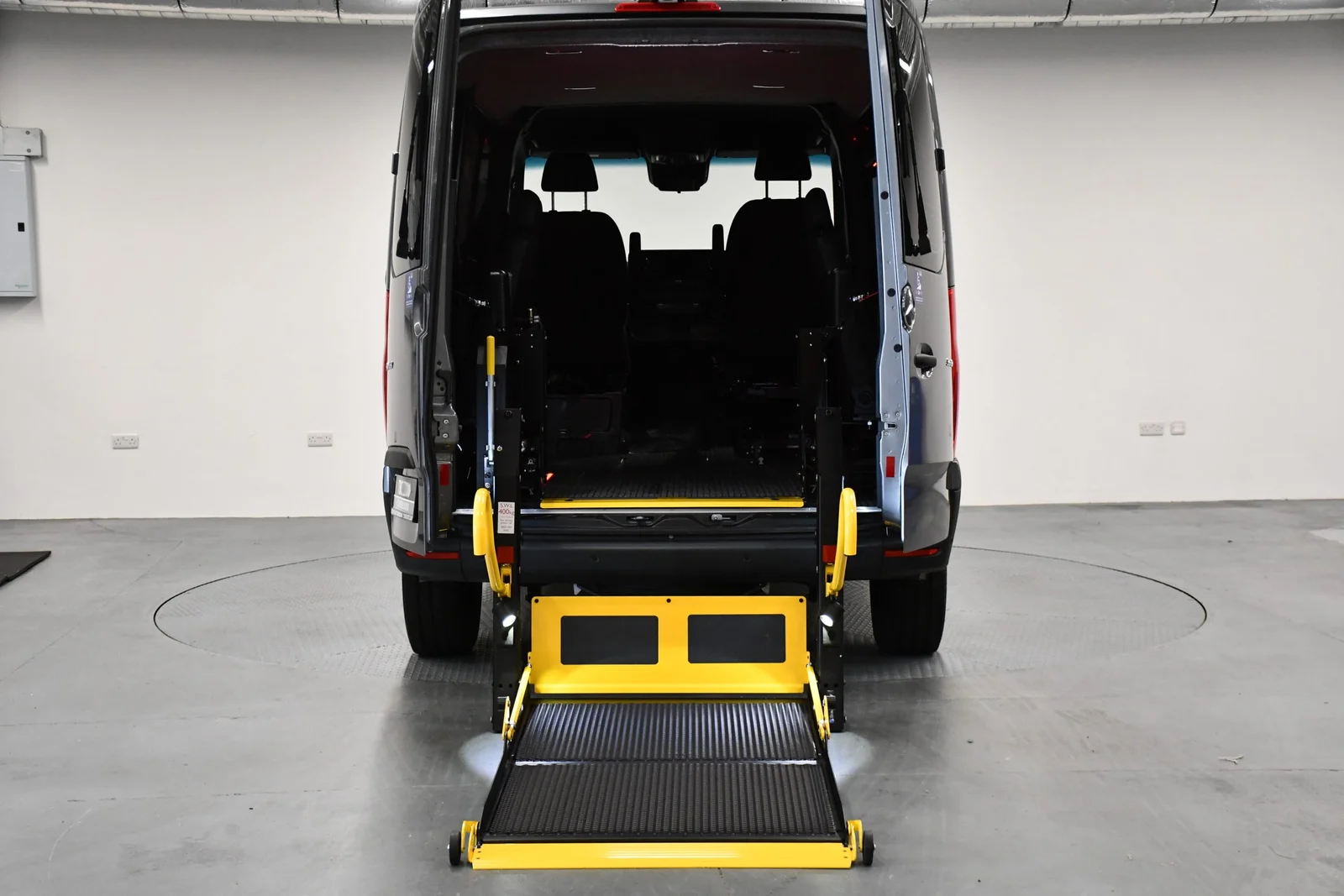 mercedes-sprinter-adaptada-pmr-empresas (1) Mercedes-Benz Sprinter adaptada PMR para Obra Social