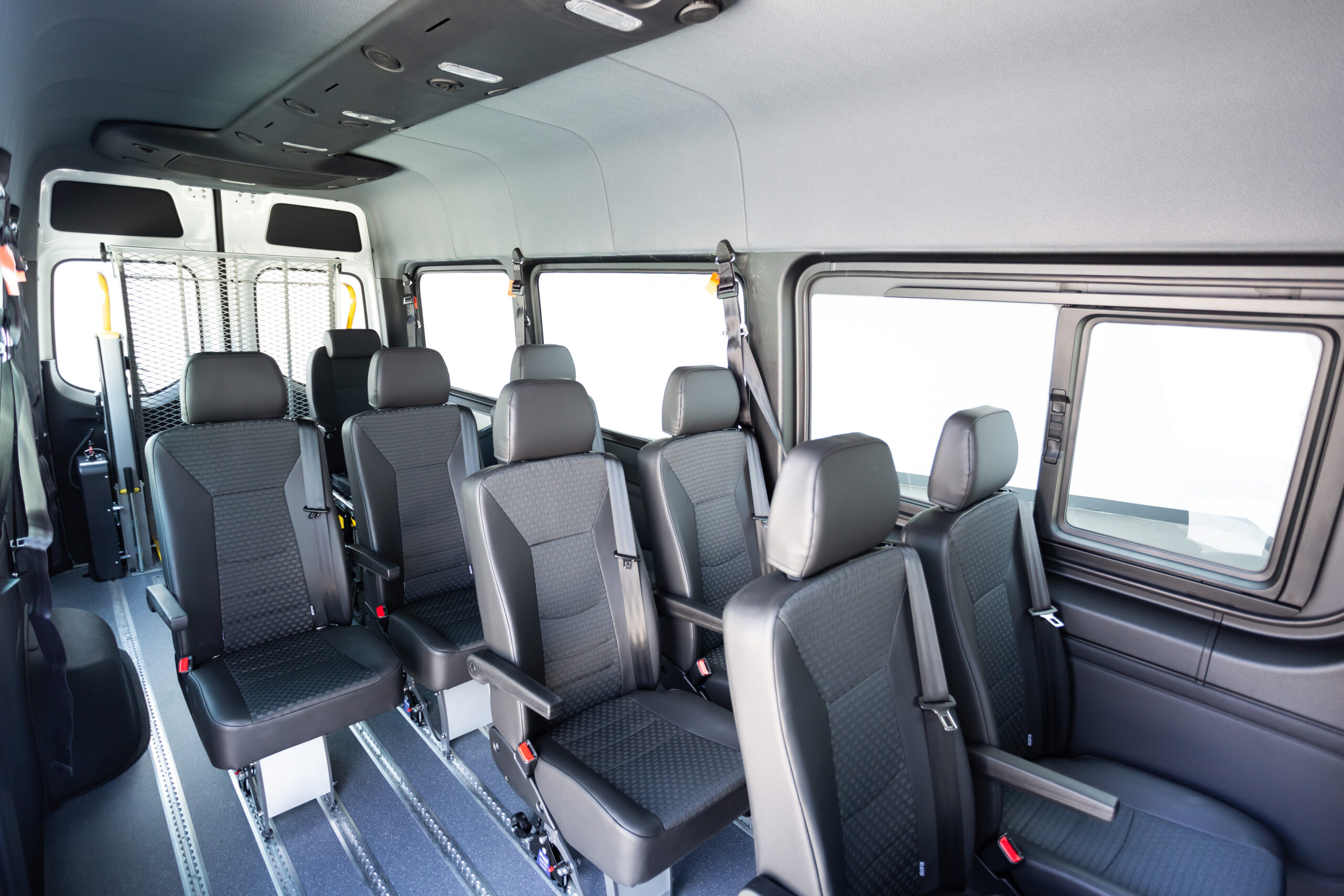 mercedes-sprinter-adaptada-pmr-empresas (14) Mercedes-Benz Sprinter adaptada PMR para Obra Social