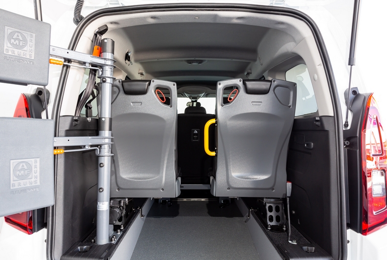 Opel Combo Life Accesible PMR para EUROTAXI y VTC