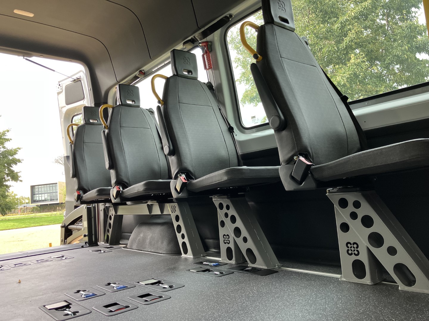 opel-movano-accesible-pmr (12) Opel Movano Accesible PMR con Smartfloor y elevadora para empresa