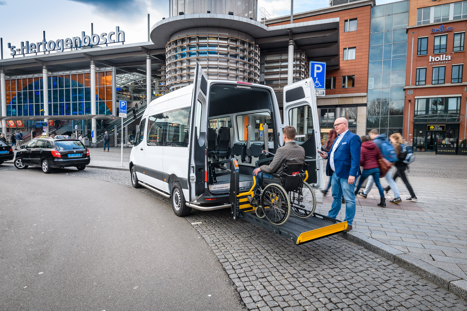 opel-movano-accesible-pmr (13) Opel Movano Accesible PMR con Smartfloor y elevadora para empresa