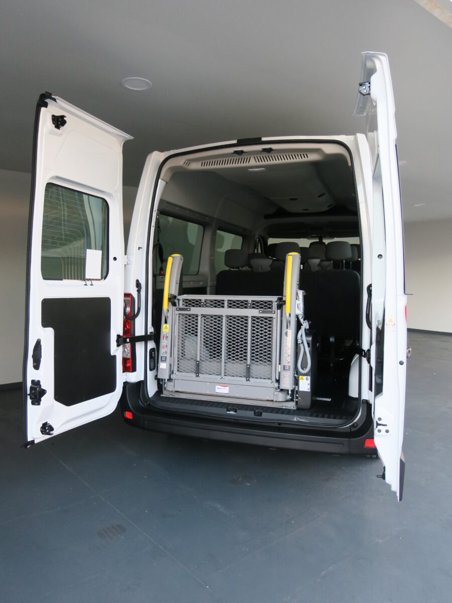 opel-movano-accesible-pmr (17) Opel Movano Accesible PMR con Smartfloor y elevadora para empresa
