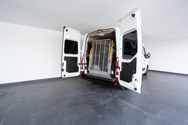 opel-movano-accesible-pmr (4) Opel Movano Accesible PMR con Smartfloor y elevadora para empresa