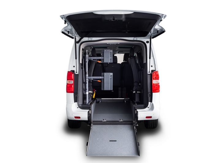 OLYMPUS DIGITAL CAMERA Opel Zafira Life accesible para TAXI - VTC PMR