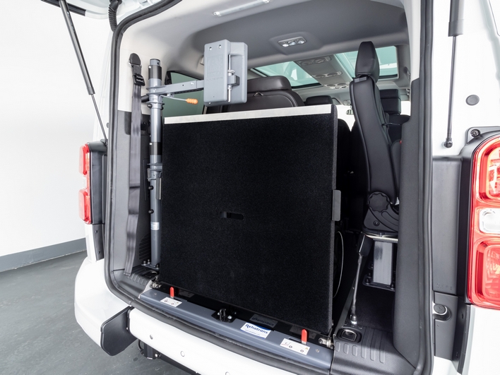OLYMPUS DIGITAL CAMERA Opel Zafira Life accesible para TAXI - VTC PMR