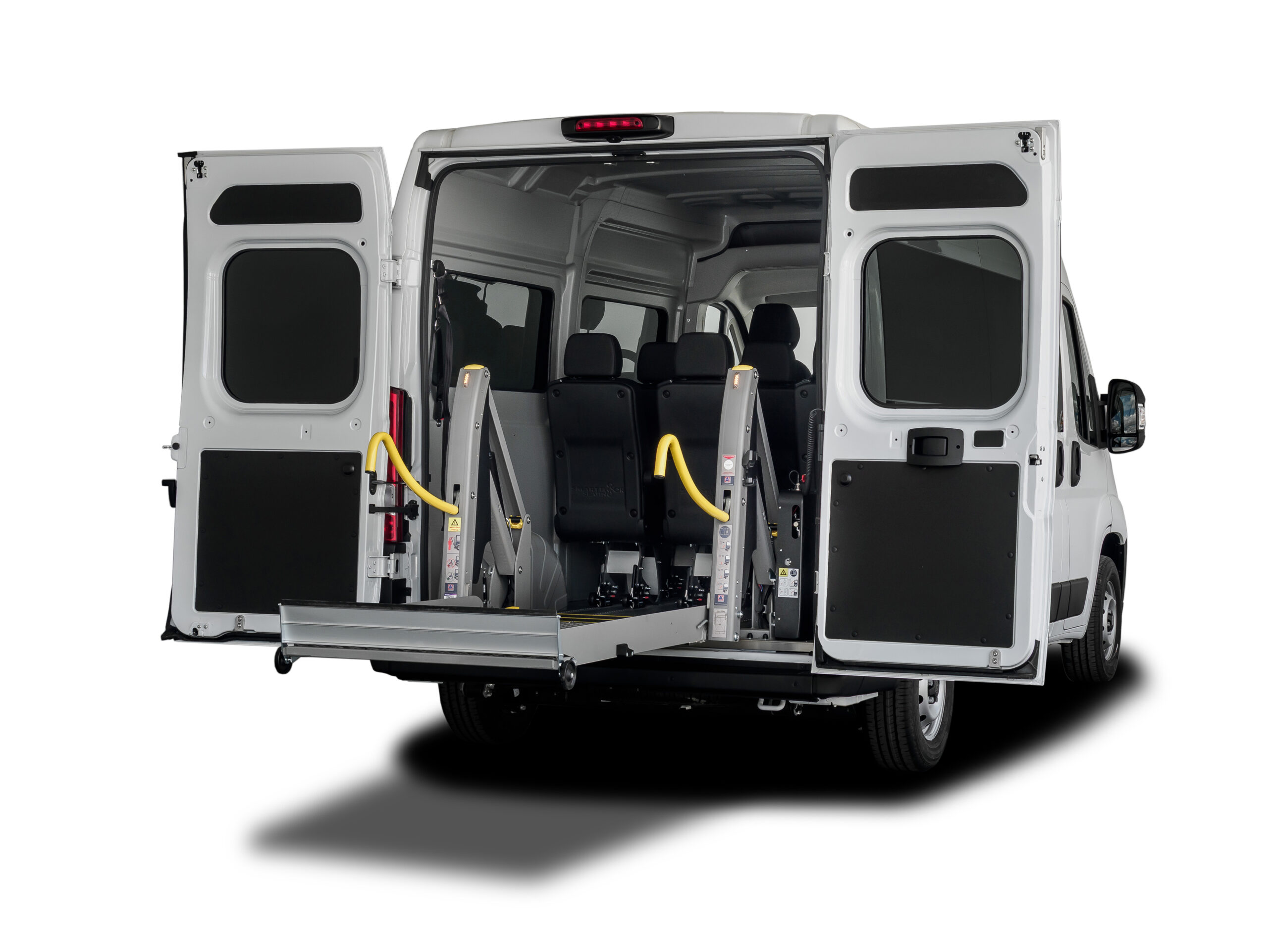 peugeot-boxer-pmr-accesible-empresas (5) Peugeot Boxer adaptada PMR para empresas y Obra Social
