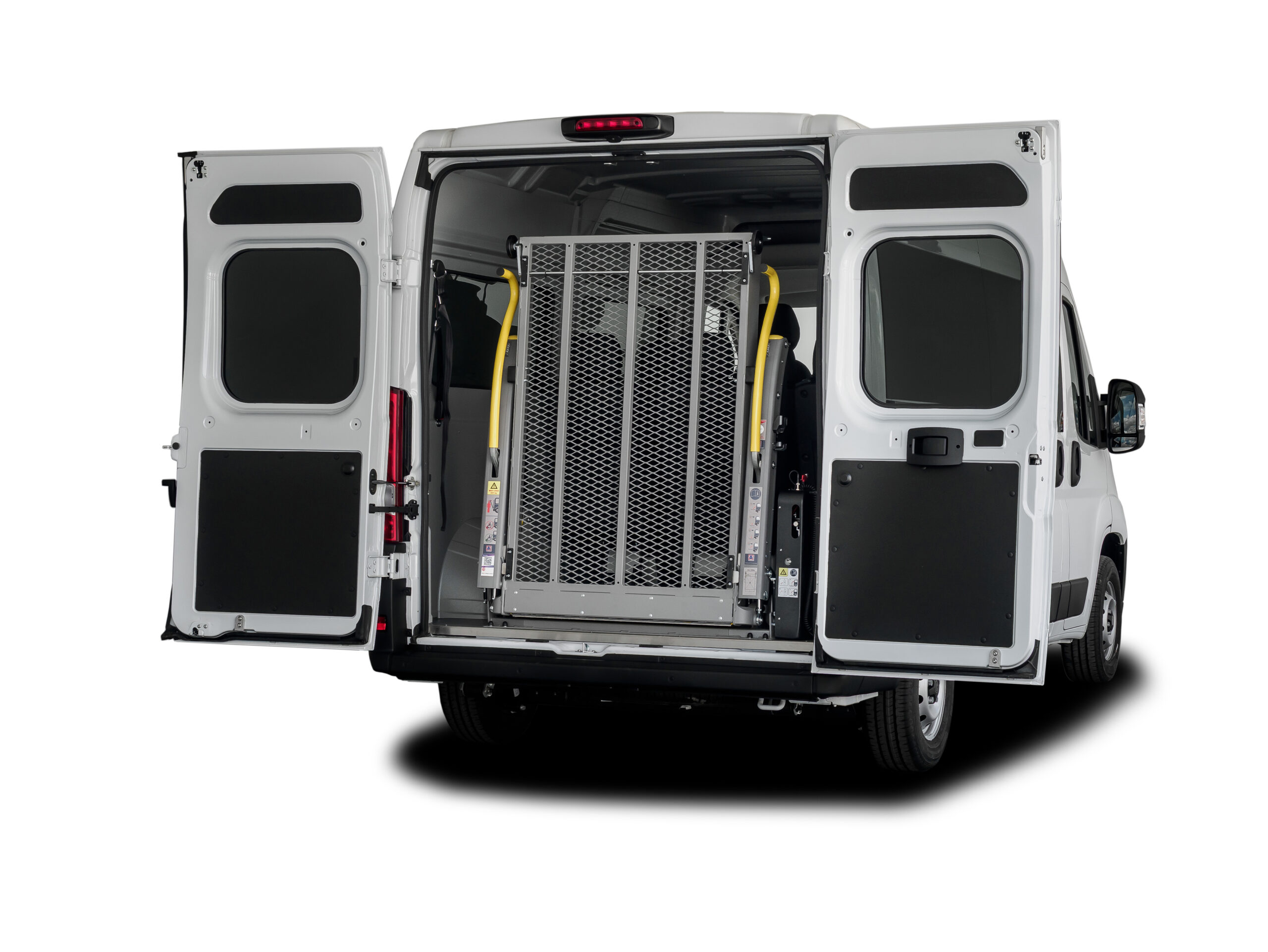 peugeot-boxer-pmr-accesible-empresas (6) Peugeot Boxer adaptada PMR para empresas y Obra Social