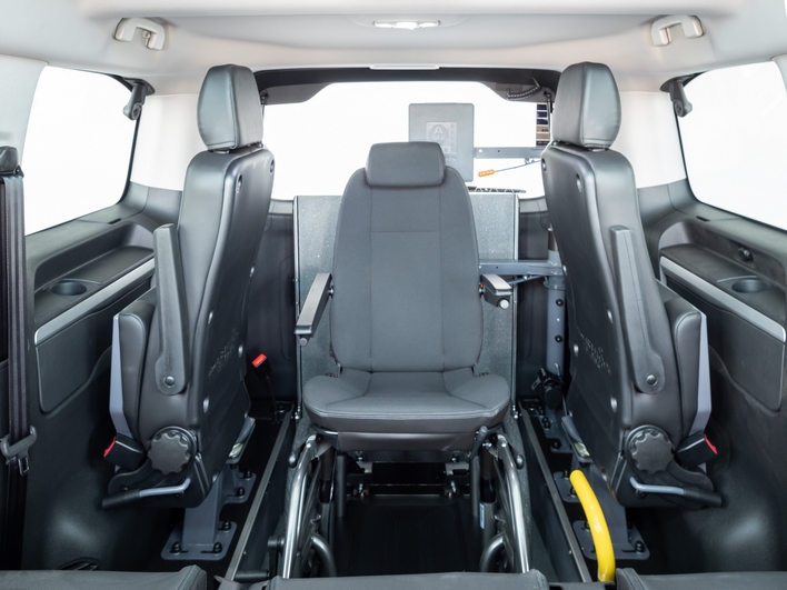 OLYMPUS DIGITAL CAMERA Peugeot e-Traveller accesible PMR para TAXI/VTC