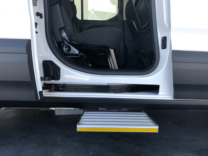 Peugeot Rifter Long accesible PMR para TAXI y VTC
