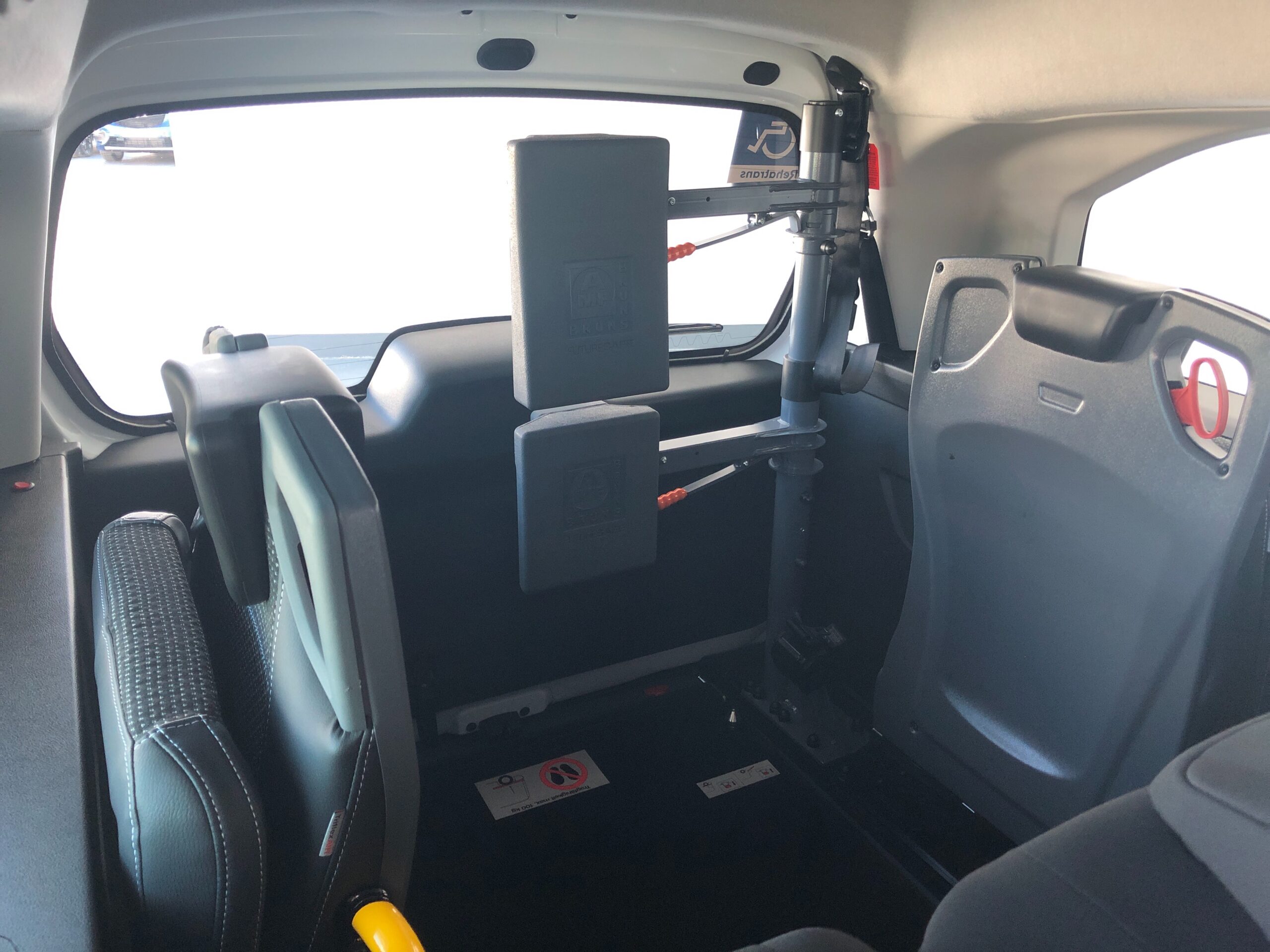 Peugeot Rifter Long accesible PMR para TAXI y VTC