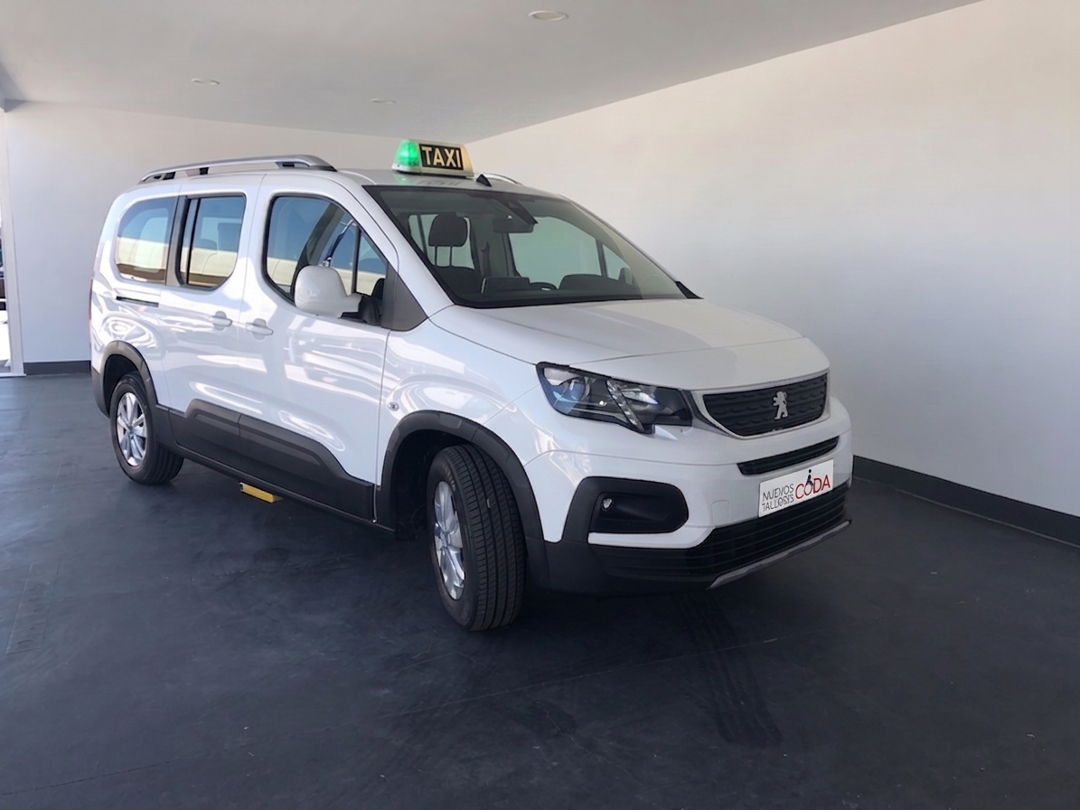 Peugeot Rifter Long accesible PMR para TAXI y VTC