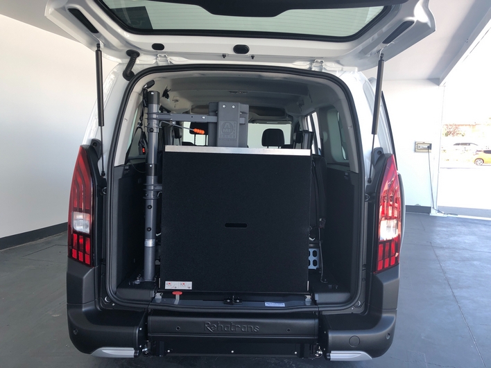 Peugeot Rifter Long accesible PMR para TAXI y VTC