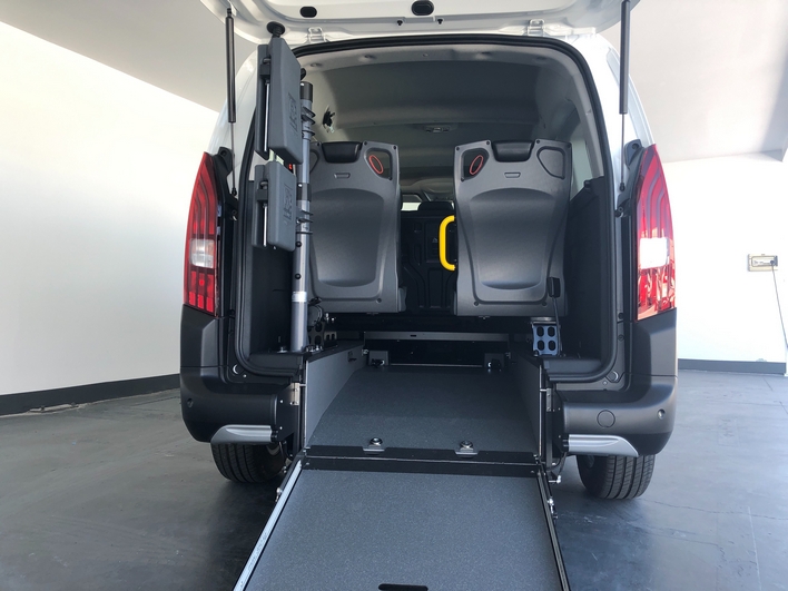 Peugeot Rifter Long accesible PMR para TAXI y VTC