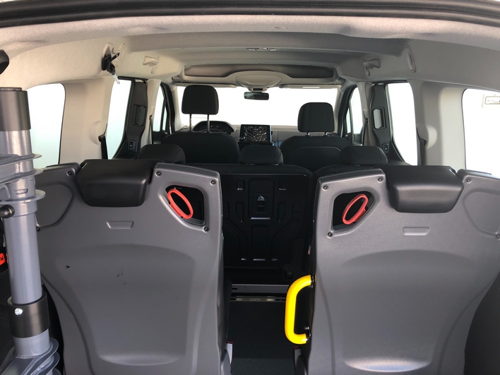 Peugeot Rifter Long accesible PMR para TAXI y VTC