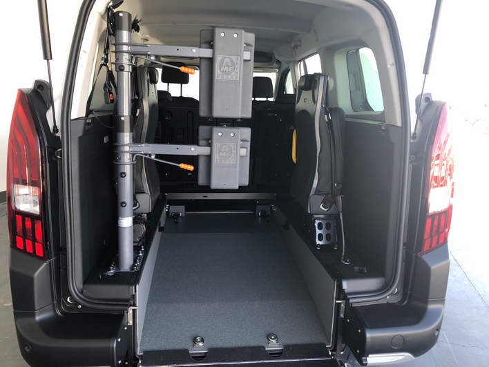 Peugeot Rifter Long accesible PMR para TAXI y VTC