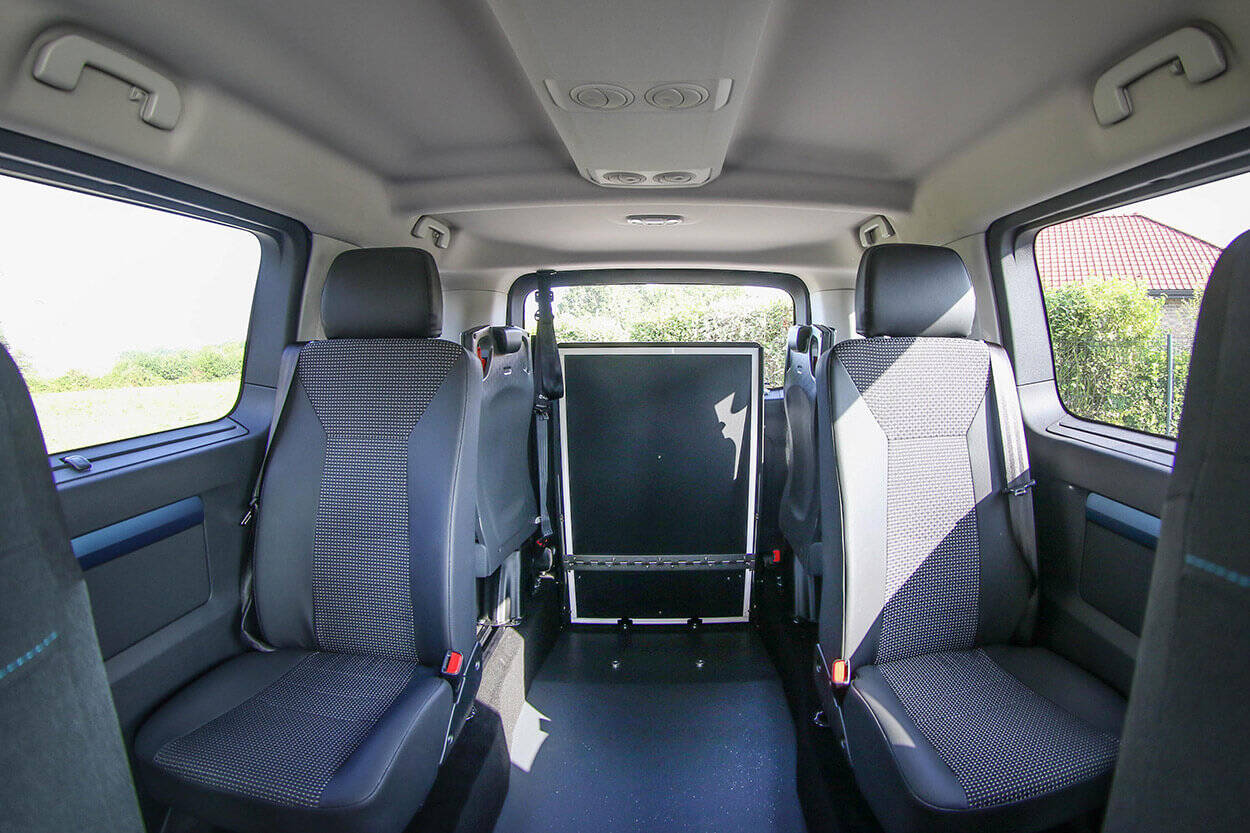 peugeot-traveller-accesible-pmr-taxi-vtc (10) Peugeot Traveller accesible PMR para TAXI y VTC