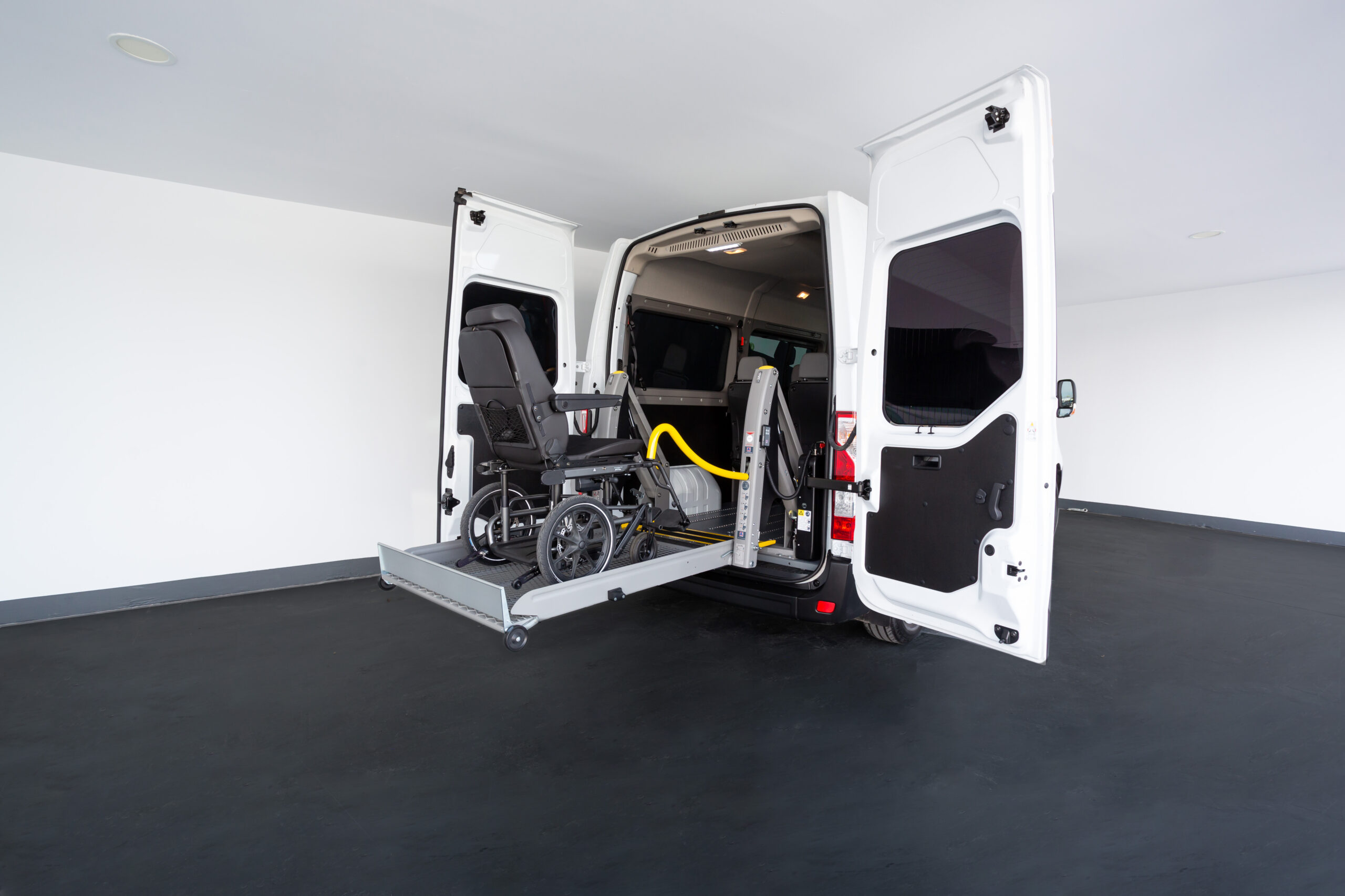 renault-master-pmr-accesible-empresas (17) Renault Master Accesible PMR para empresas y obra social