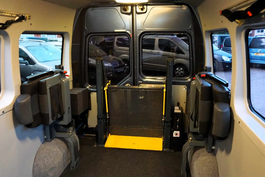 renault-master-pmr-accesible-empresas (7) Renault Master Accesible PMR para empresas y obra social