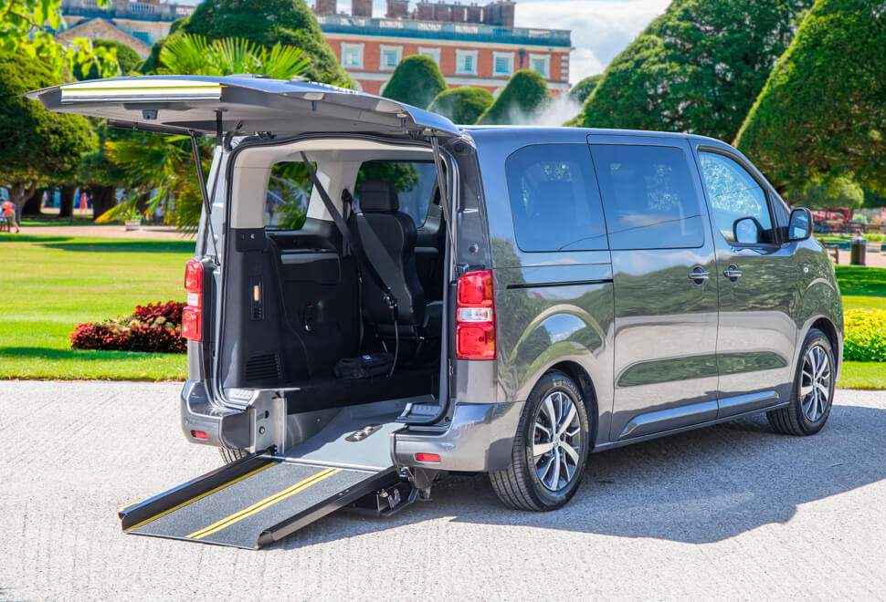 toyota-proace-accesible-pmr-taxi-vtc (1) Toyota Proace adaptada para TAXI o VTC PMR