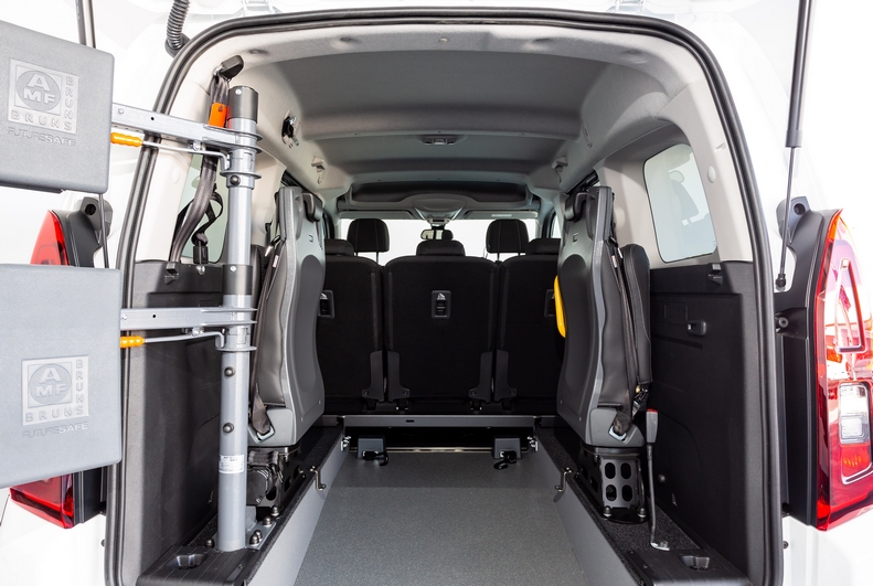 Toyota Proace City Larga Adaptada para TAXI / VTC PMR