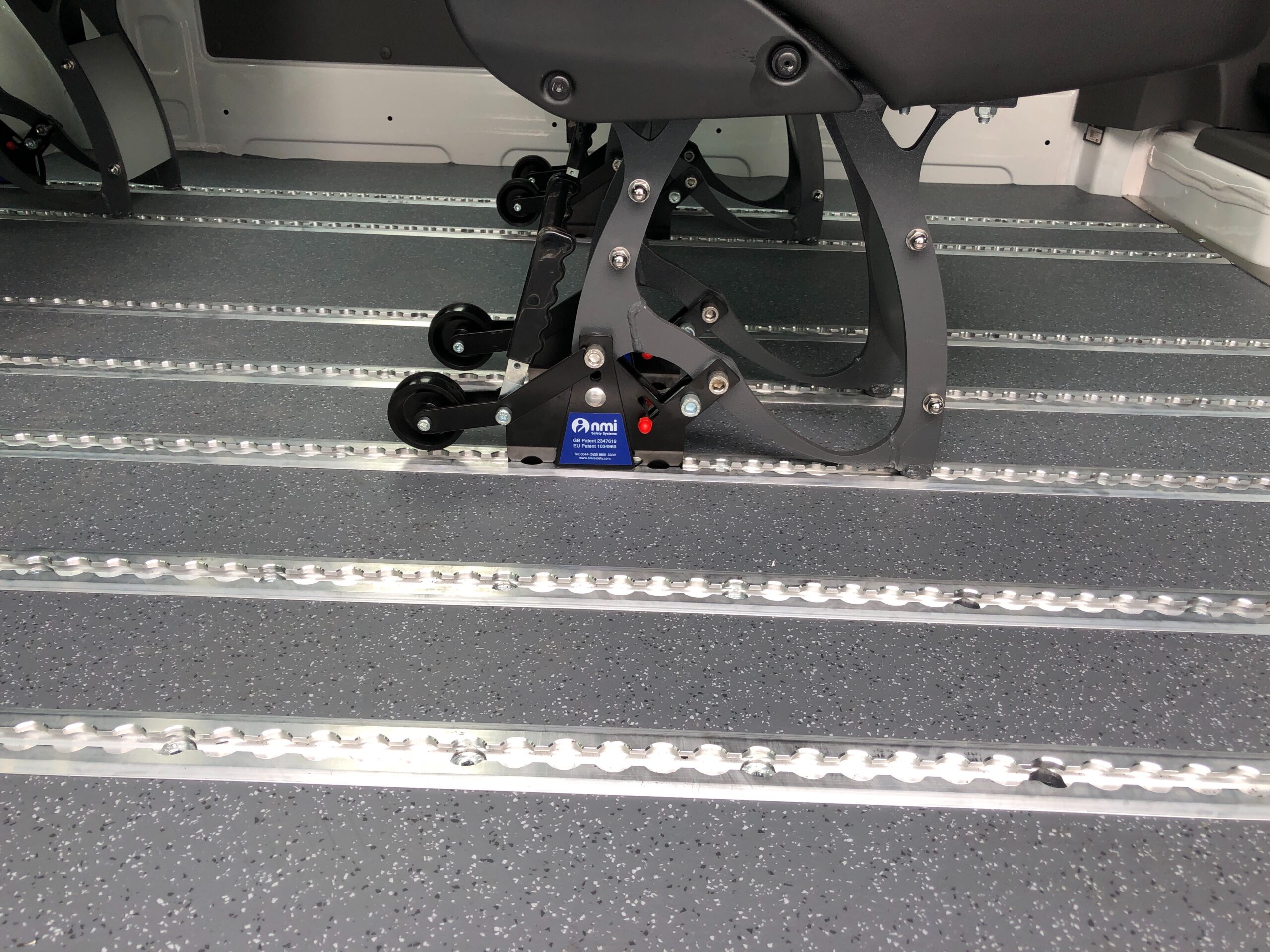 vw-crafter-people-kombi-accesible-pmr (4) Volkswagen Crafter Kombi Especial adaptada PMR